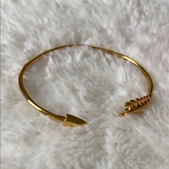 ➡️➡️ Stella and Dot Gilded Arrow Bangle - Picture 11 of 11